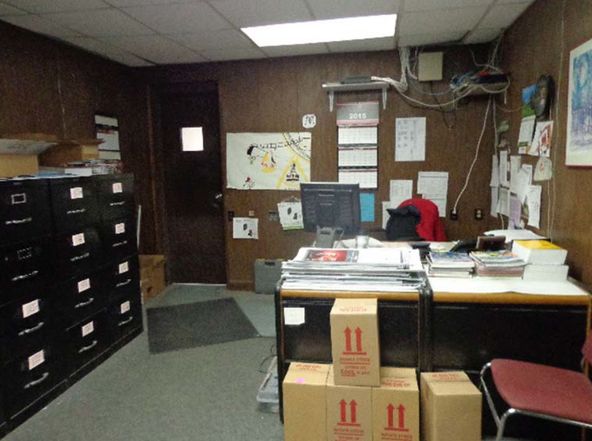 Office/Warehouse/Production Building Near I-74: 1050 W Bloomington Rd, Champaign, IL 61821